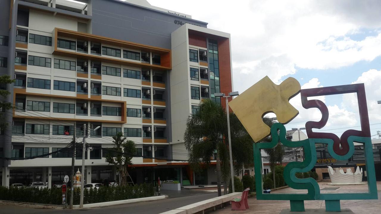 Br Grand Hotel Hat Yai Exterior photo